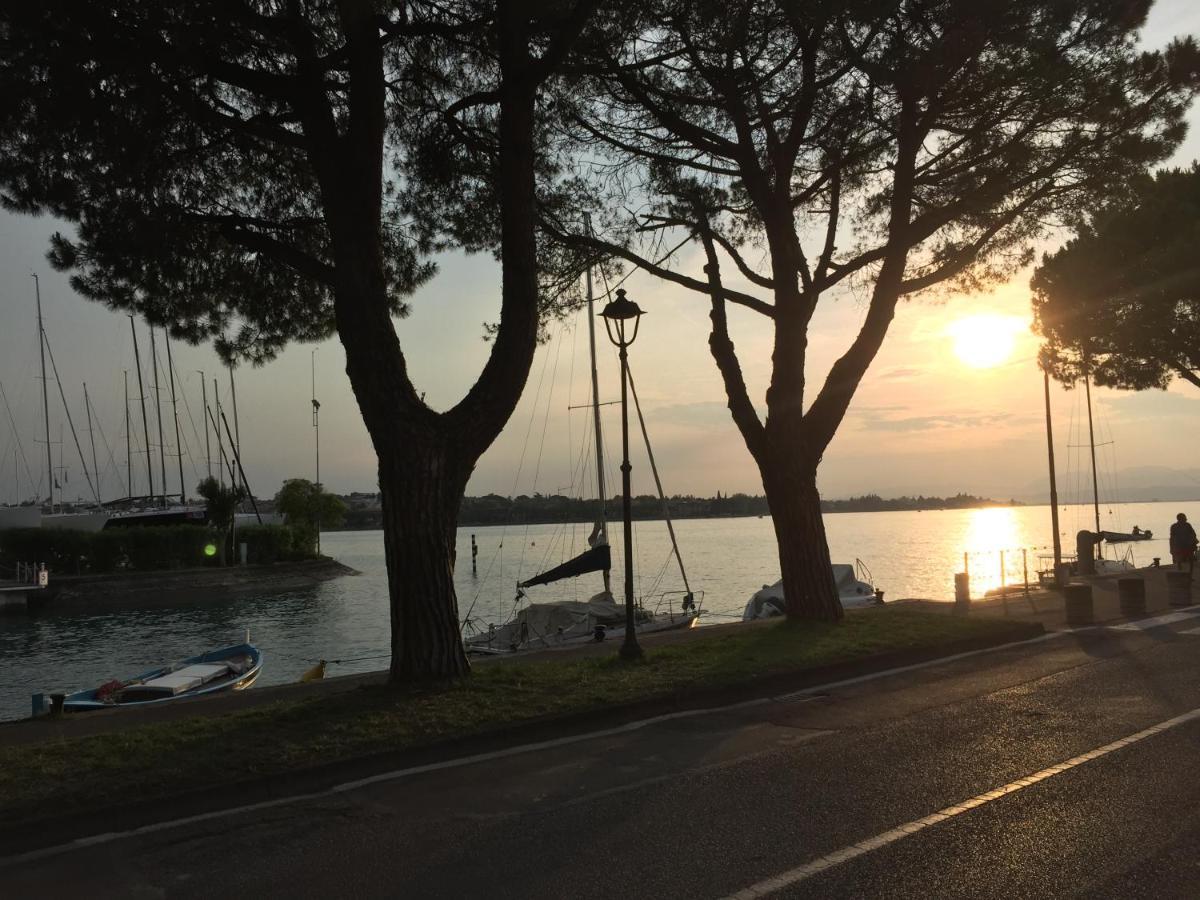 Home La Rosa Del Garda Песк'єра-дель-Гарда Екстер'єр фото